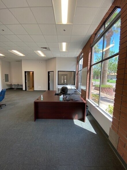 More Photos Of 1200 W University Dr, Tempe Office Residential For Lease