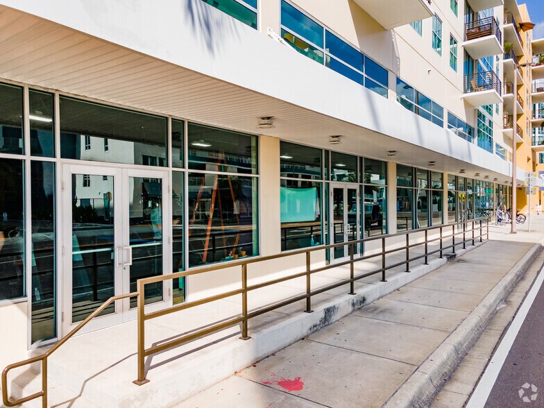 More Photos Of 1120 E Kennedy Blvd, Tampa Office For Lease