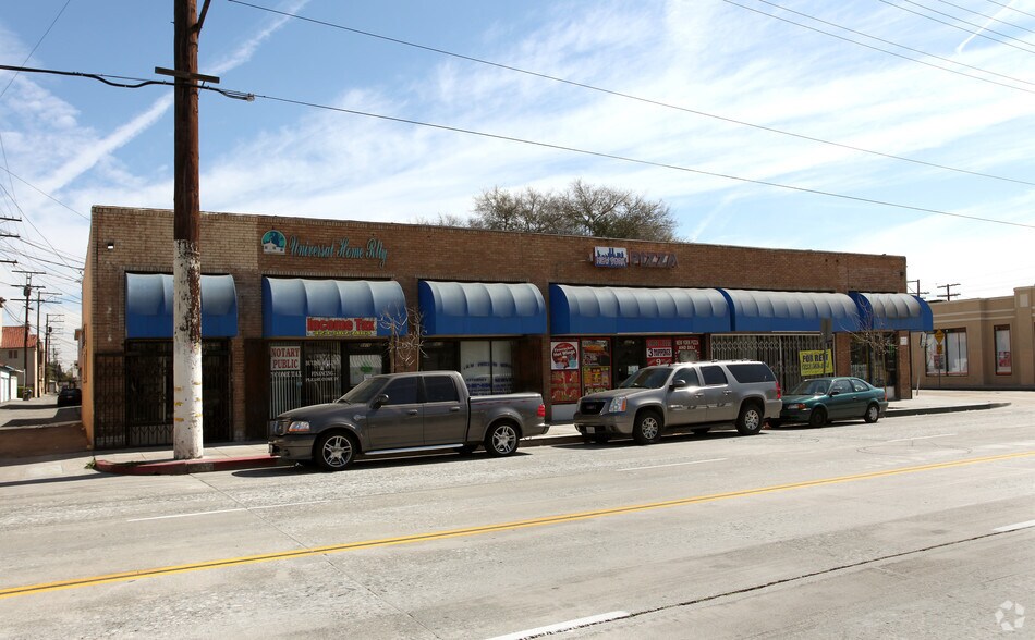 More Photos Of 8414-8422 State St, South Gate Storefront For Lease
