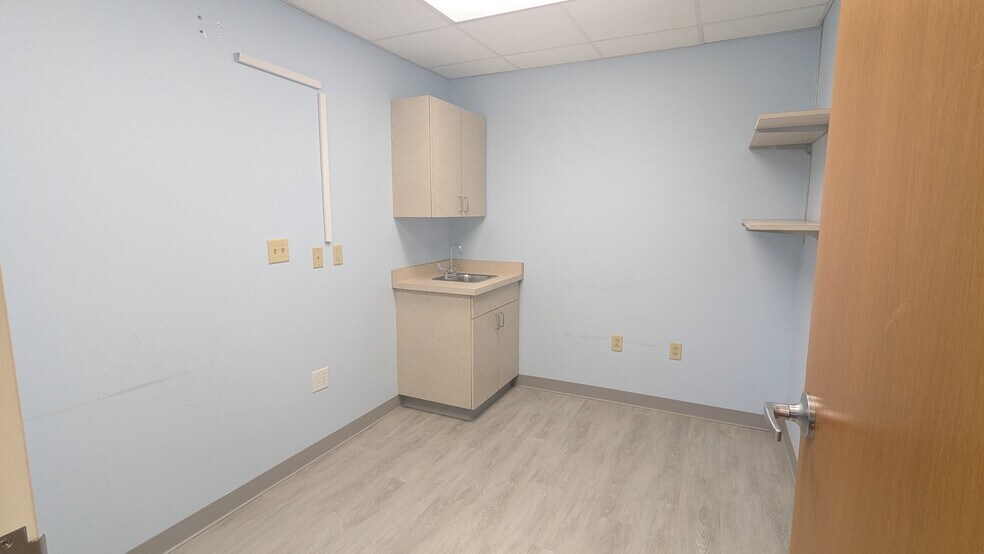 More Photos Of 1065 Senator Keating Blvd, Rochester Medical For Lease