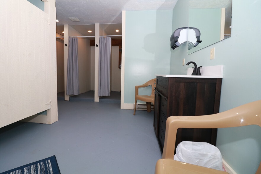 More Photos Of 1997 Rock Hill Rd, Weedville Hotel For Sale