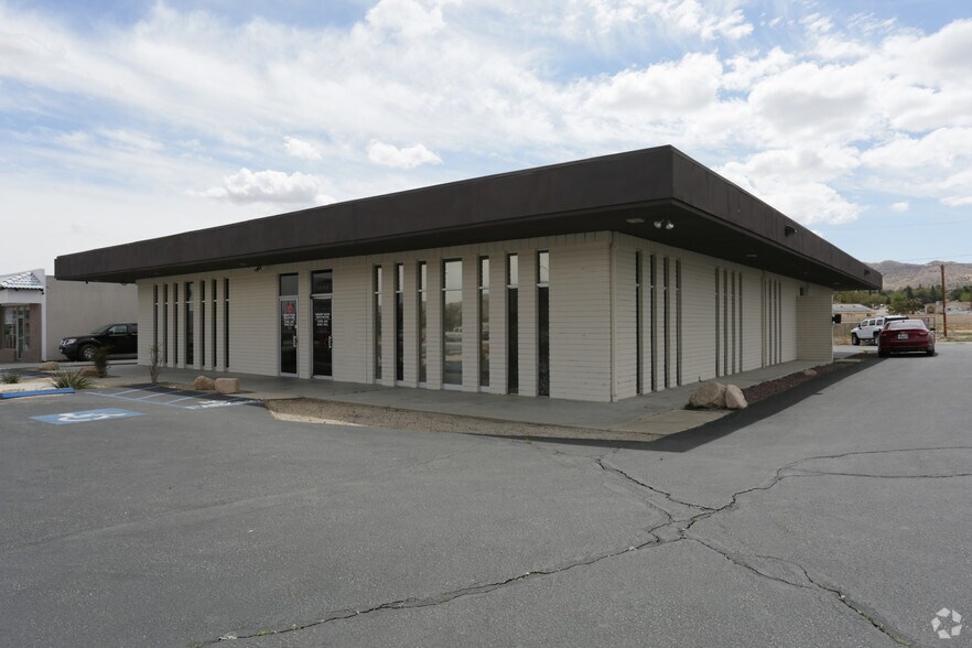 Primary Photo Of 56165 Twentynine Palms Hwy, Yucca Valley Medical For Lease
