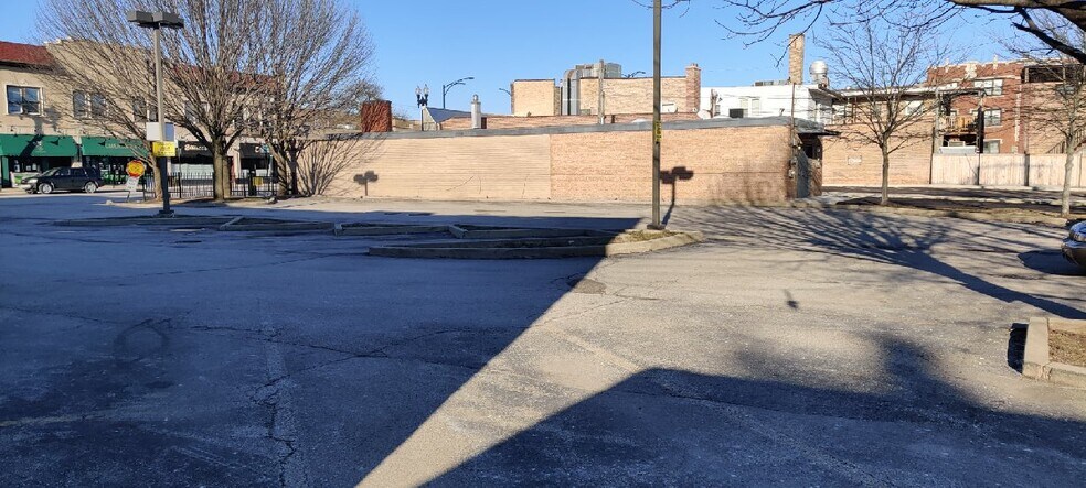 More Photos Of 6681 N Northwest Hwy, Chicago Land For Sale