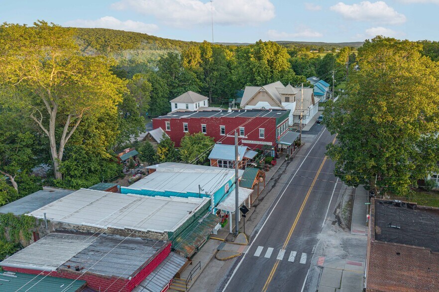 More Photos Of 219 MO-21, Caledonia Storefront Retail Residential For Sale