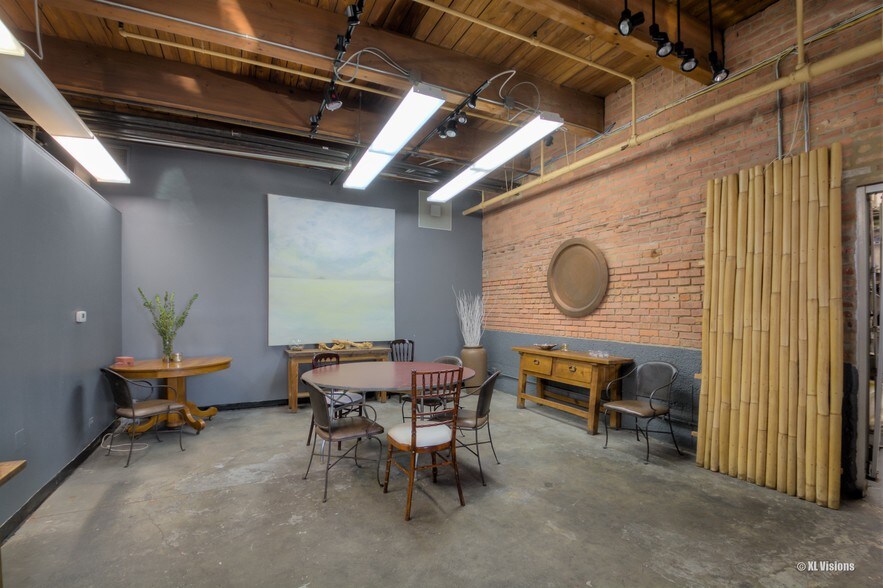 More Photos Of 1229 N North Branch St, Chicago Light Manufacturing For Lease