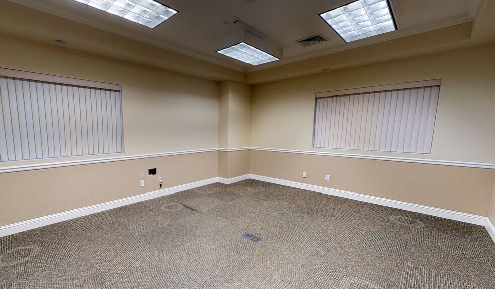 More Photos Of 900 Fortress St, Chico Office For Sale