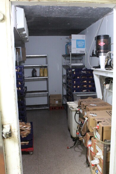 More Photos Of 1223 Main St, Woodward Fast Food For Sale