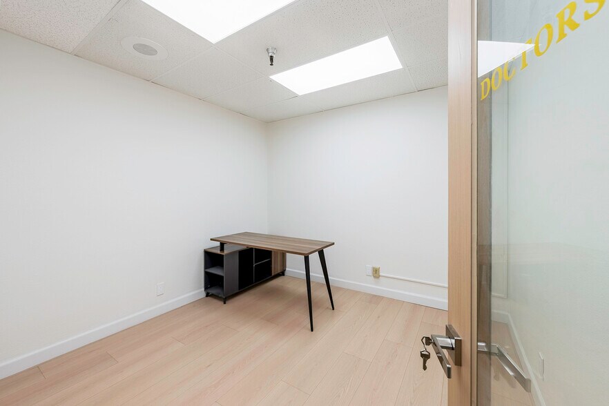 More Photos Of 500 Alamitos Ave, Long Beach Medical For Lease