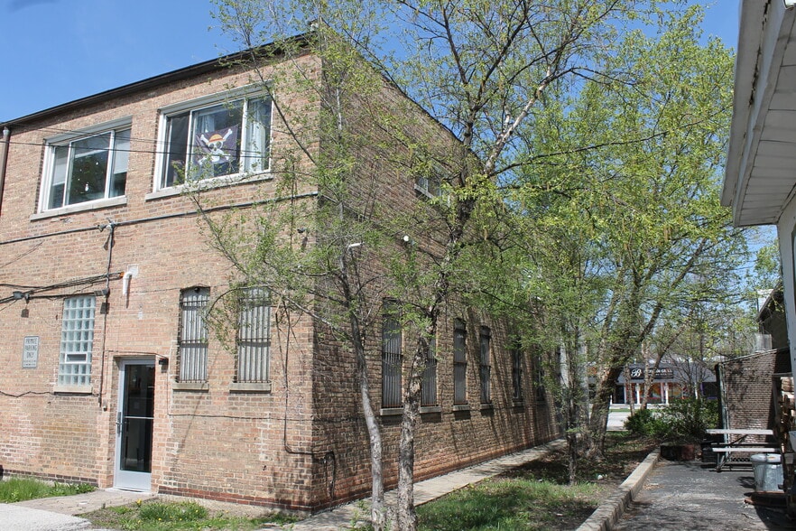 More Photos Of 4815 Butterfield Rd, Hillside Storefront Retail Residential For Sale
