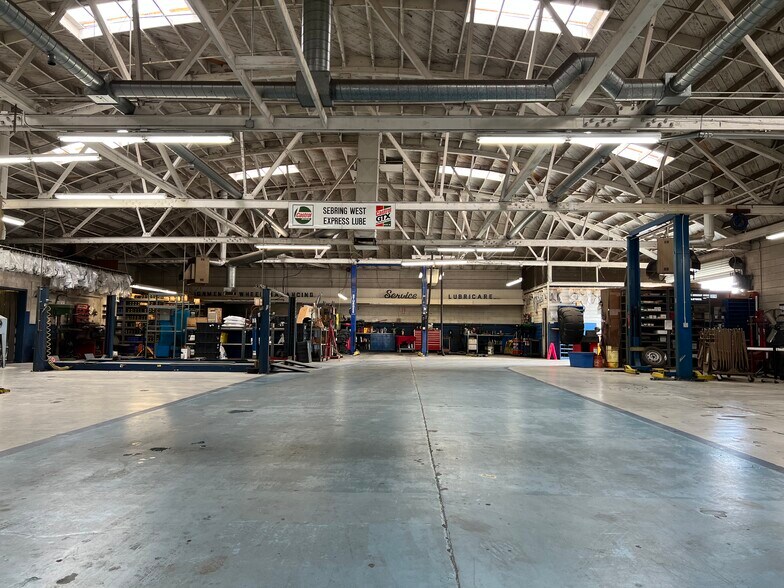 More Photos Of 1744 N Blackstone Ave, Fresno Freestanding For Lease