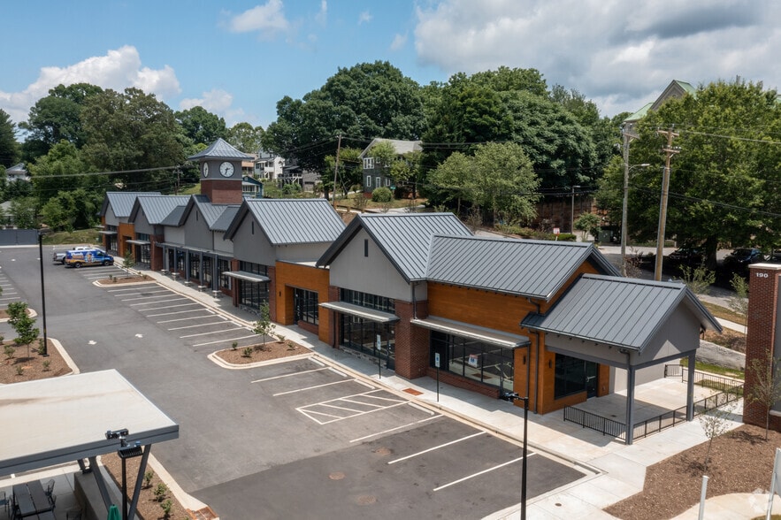 More Photos Of 190 Hendersonville Rd, Asheville Storefront Retail Office For Lease