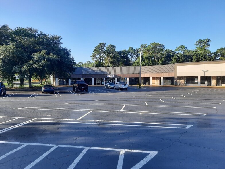 More Photos Of 15912-15956 E Highway 40, Silver Springs Unknown For Lease