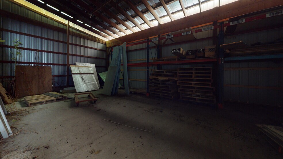 More Photos Of 99 Delaware St, Walton General Retail For Sale