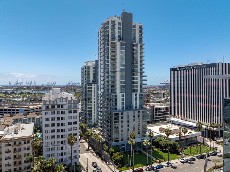 More Photos Of 400 W Ocean Blvd, Long Beach Apartments For Lease