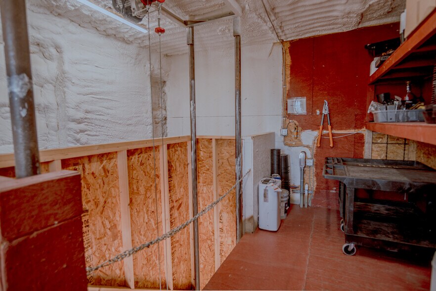 More Photos Of 103 N. Clarady, Wanette Industrial For Sale