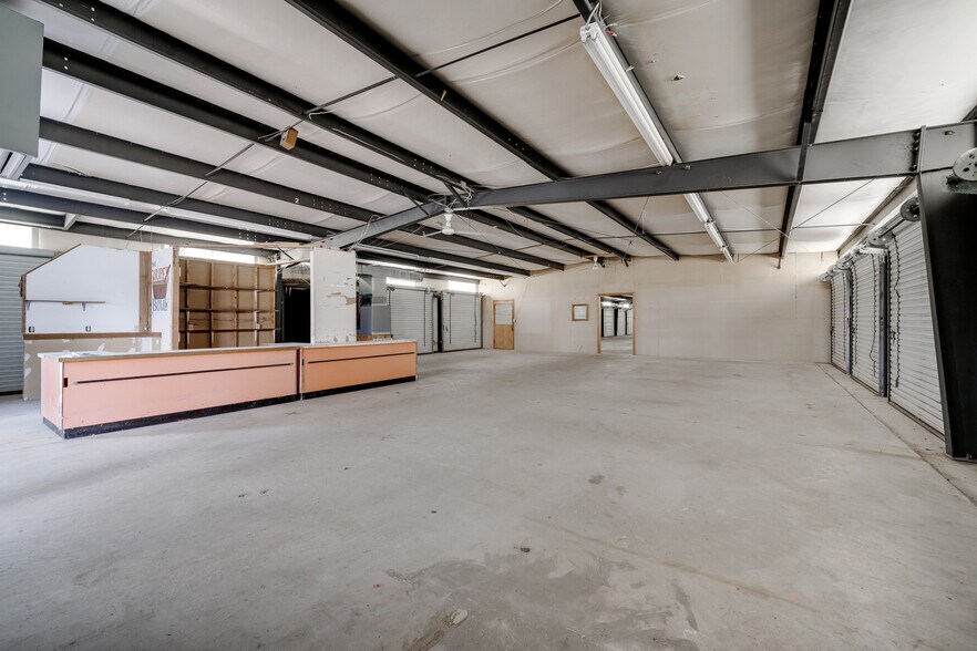 More Photos Of 1400 Highway 65 N, Damascus Warehouse For Sale
