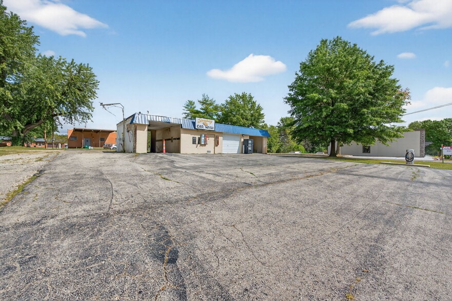 More Photos Of 115 E Booneslick Rd, Jonesburg Carwash For Sale