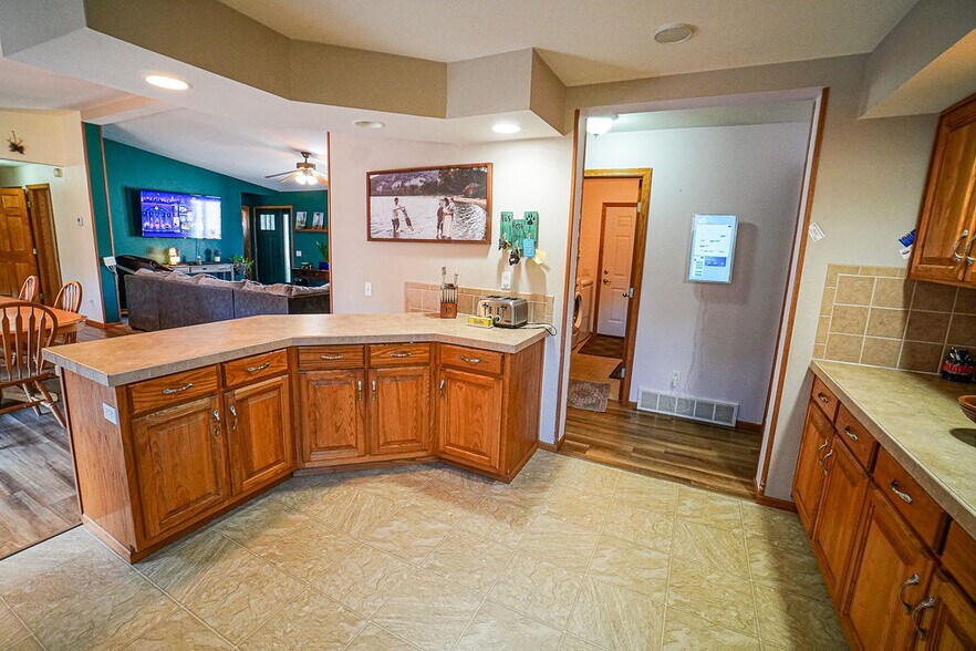 More Photos Of E8359 County Road H, Wisconsin Dells Light Distribution For Sale