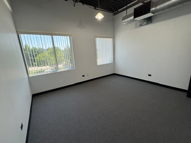 More Photos Of 2600 Beverly Court, Suite 107,, Aurora Light Distribution For Lease