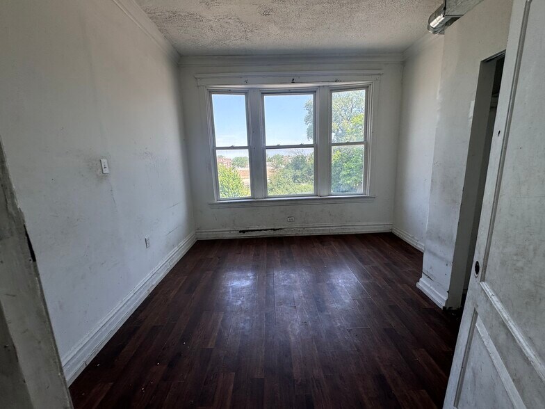 More Photos Of 7701 S Halsted St, Chicago Apartments For Sale
