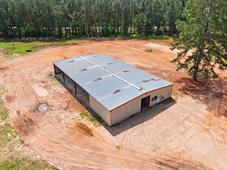 Primary Photo Of 915 Middle Rd S, Leesburg Industrial For Sale