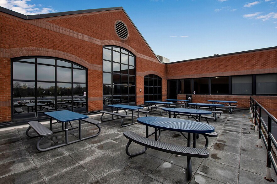 More Photos Of 1759 Wehrle Dr, Amherst Office For Lease