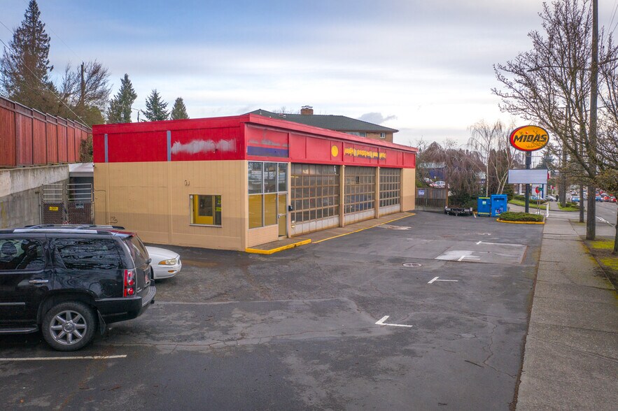 More Photos Of 4457 Fauntleroy Way SW, Seattle Auto Repair For Sale