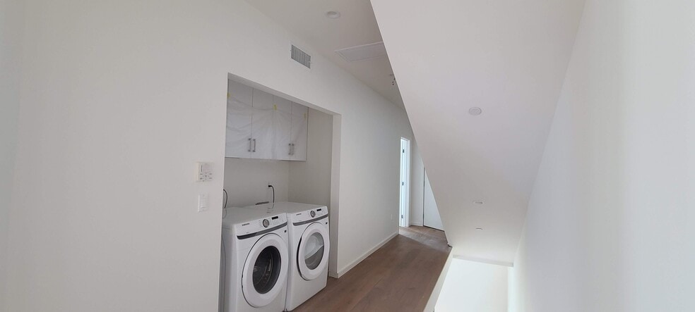 More Photos Of 12610 Venice Blvd, Los Angeles Apartments For Sale