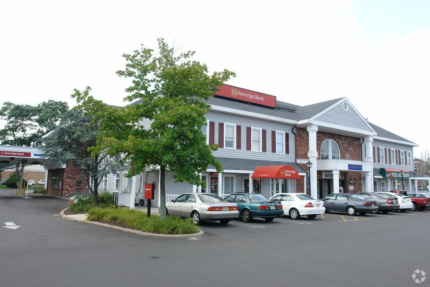 More Photos Of 821-901 W Park Ave, Ocean Storefront Retail Office For Lease