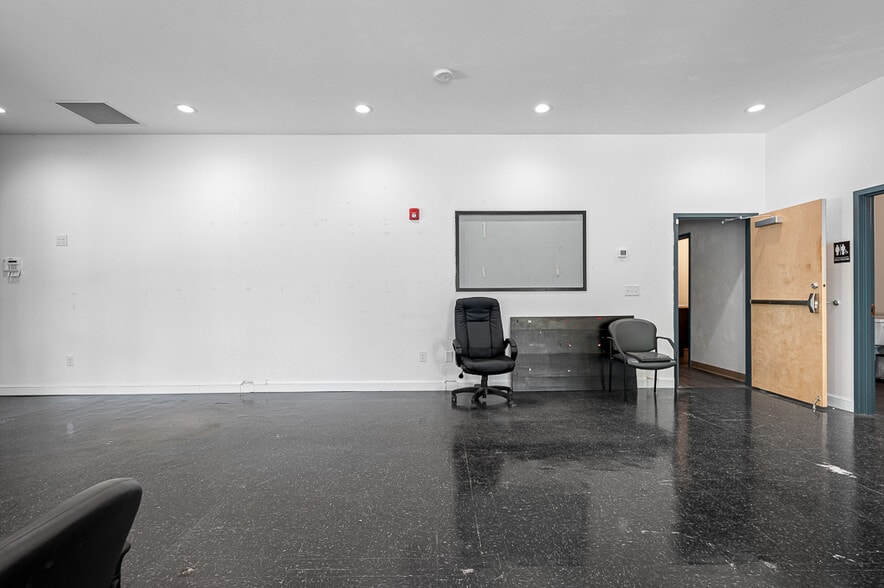 More Photos Of 10 Meadow Rd, Spencer Lodge Meeting Hall For Sale