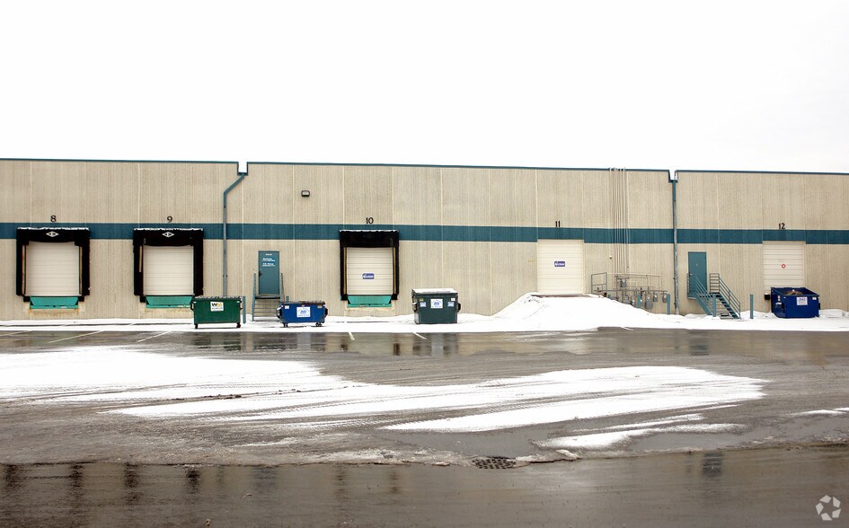 More Photos Of 1325 Eagandale Ct, Eagan Warehouse For Lease