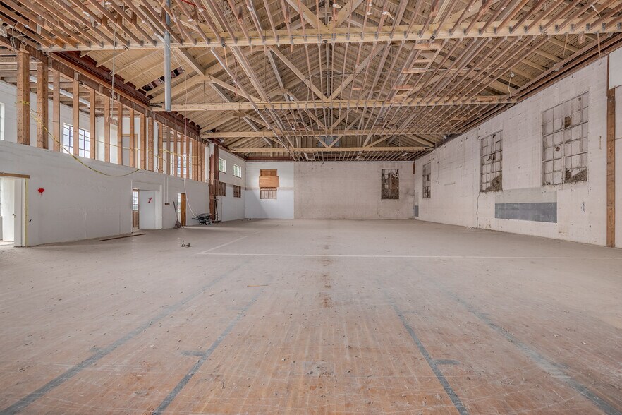 More Photos Of 2155 Paddock Ave, Weiser Office For Sale