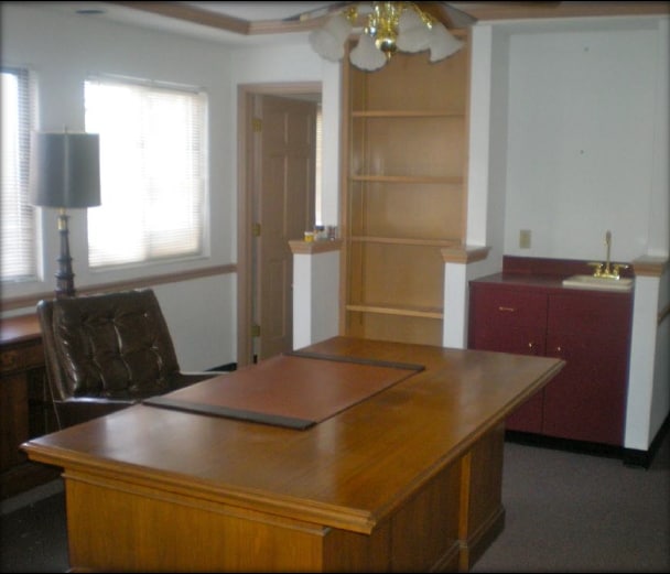 More Photos Of 2010 Bluestone Dr, Saint Charles Office For Sale