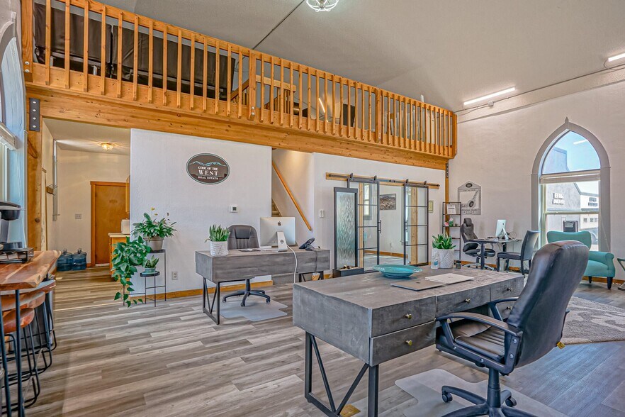 More Photos Of 431 University St, Trinidad Freestanding For Sale