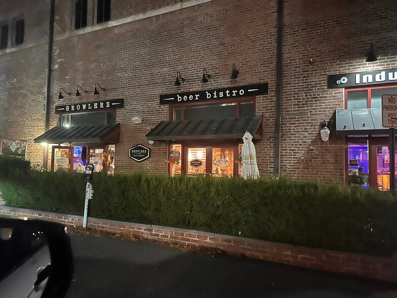 More Photos Of 25 Main St, Tuckahoe Loft Creative Space For Lease