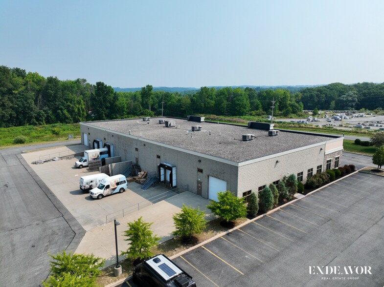 More Photos Of 7870 Lehigh Xing, Victor Light Distribution For Lease