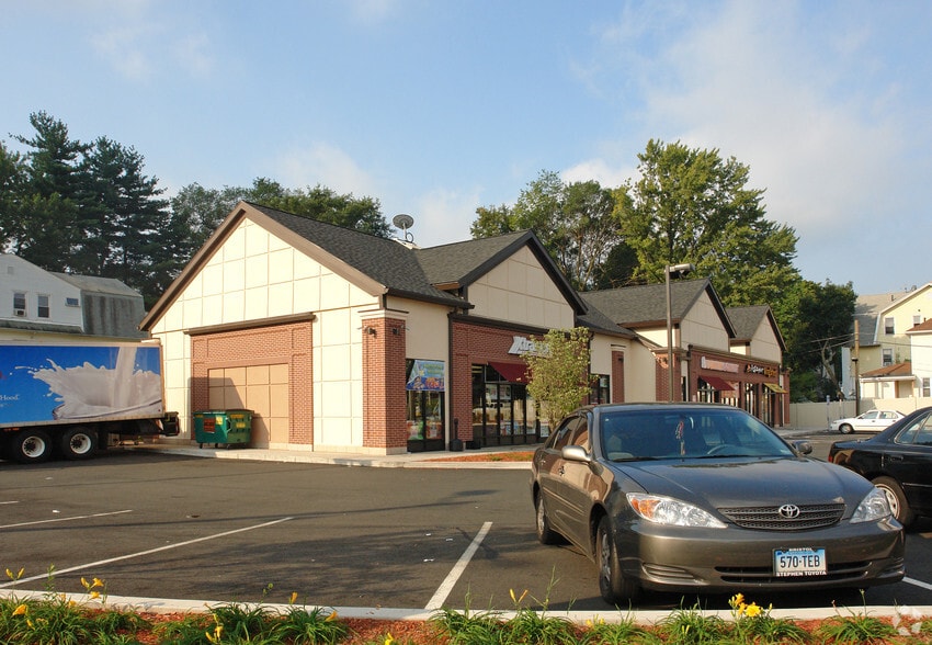 Primary Photo Of 1037 Boulevard, West Hartford Storefront Retail Office For Lease