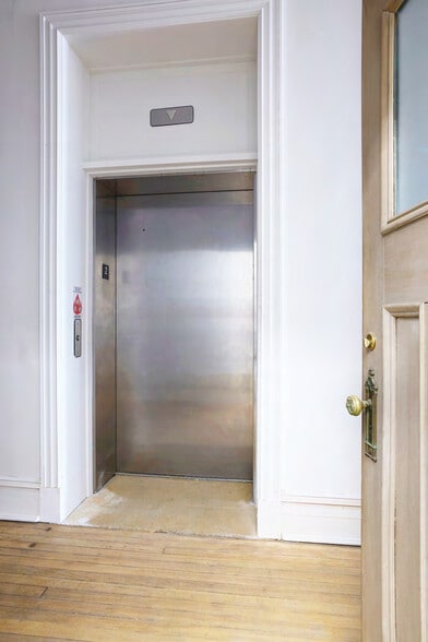 More Photos Of 5300 Delmar Blvd, Saint Louis Specialty For Sale