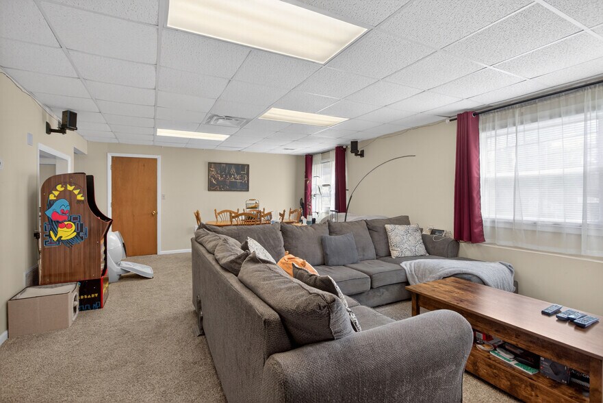 More Photos Of 124 S Brooklyn Rd, Napoleon Freestanding For Sale