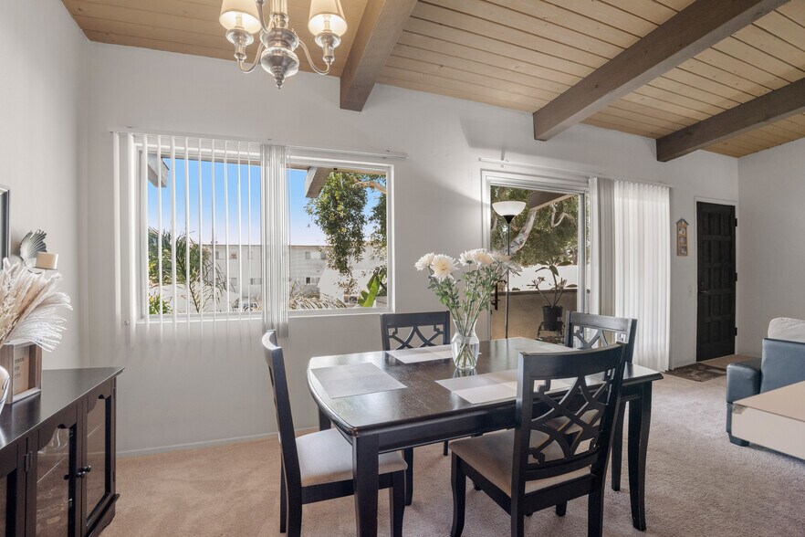 More Photos Of 5934 Buffalo Ave, Van Nuys Apartments For Sale