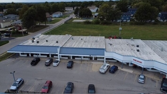 More Photos Of 1501-1715 SW 7 Hwy, Blue Springs Unknown For Lease