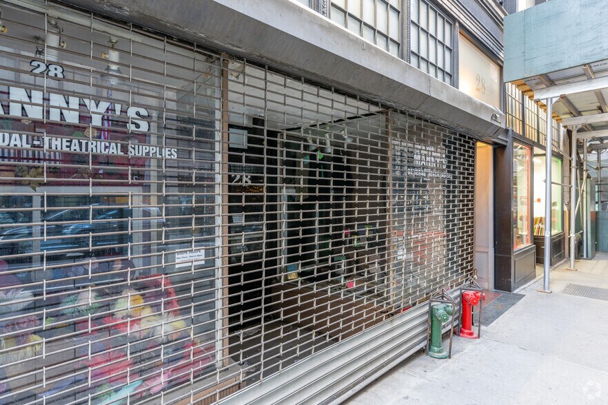 More Photos Of 28 W 38th St, New York Apartments For Sale