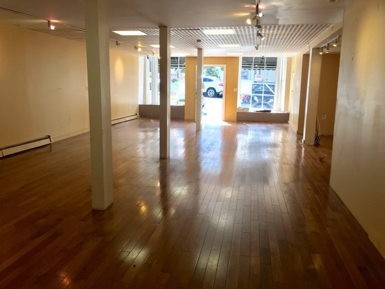 More Photos Of 230 E Main St, Port Jefferson Station Storefront Retail Residential For Sale