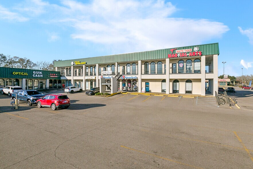 More Photos Of 393-397 W Esplanade Ave, Kenner Freestanding For Sale