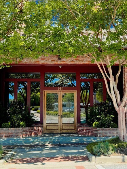 Primary Photo Of 146 Maxwell Ave, Greenwood Restaurant For Lease