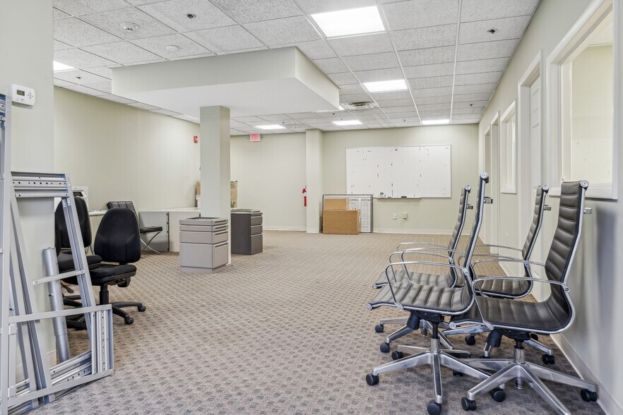 More Photos Of 1751 State Route 17A, Florida Industrial For Lease