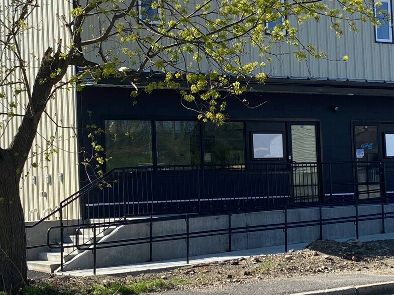 More Photos Of 49 Canterbury St, Worcester Manufacturing For Lease