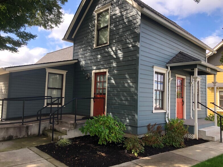 More Photos Of 216 14th St, Oregon City Office For Lease