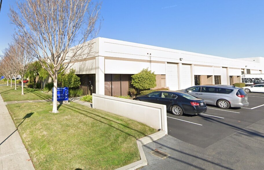 Primary Photo Of 14256-14280 Doolittle Dr, San Leandro Manufacturing For Lease