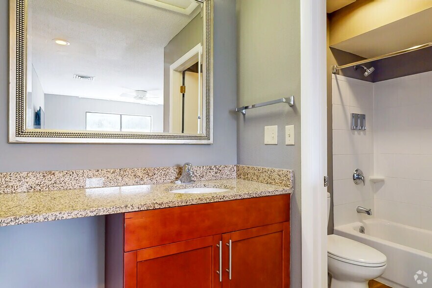 More Photos Of 3 Greenhill Pky, Birmingham Apartments For Sale